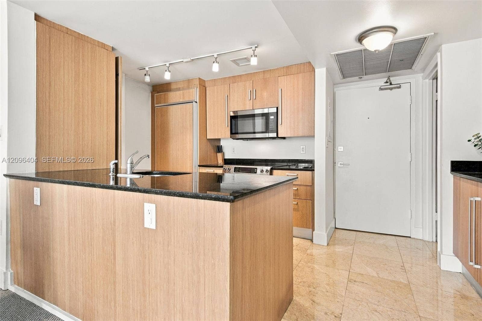 10275 Collins Avenue, #1412, Bal Harbour, FL 33154 Photo 6