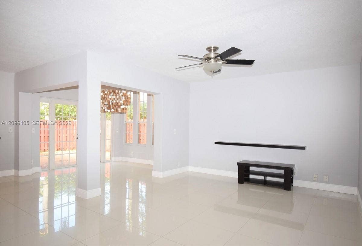 14 Chestnut Circle, Cooper City, FL 33026 Photo 10