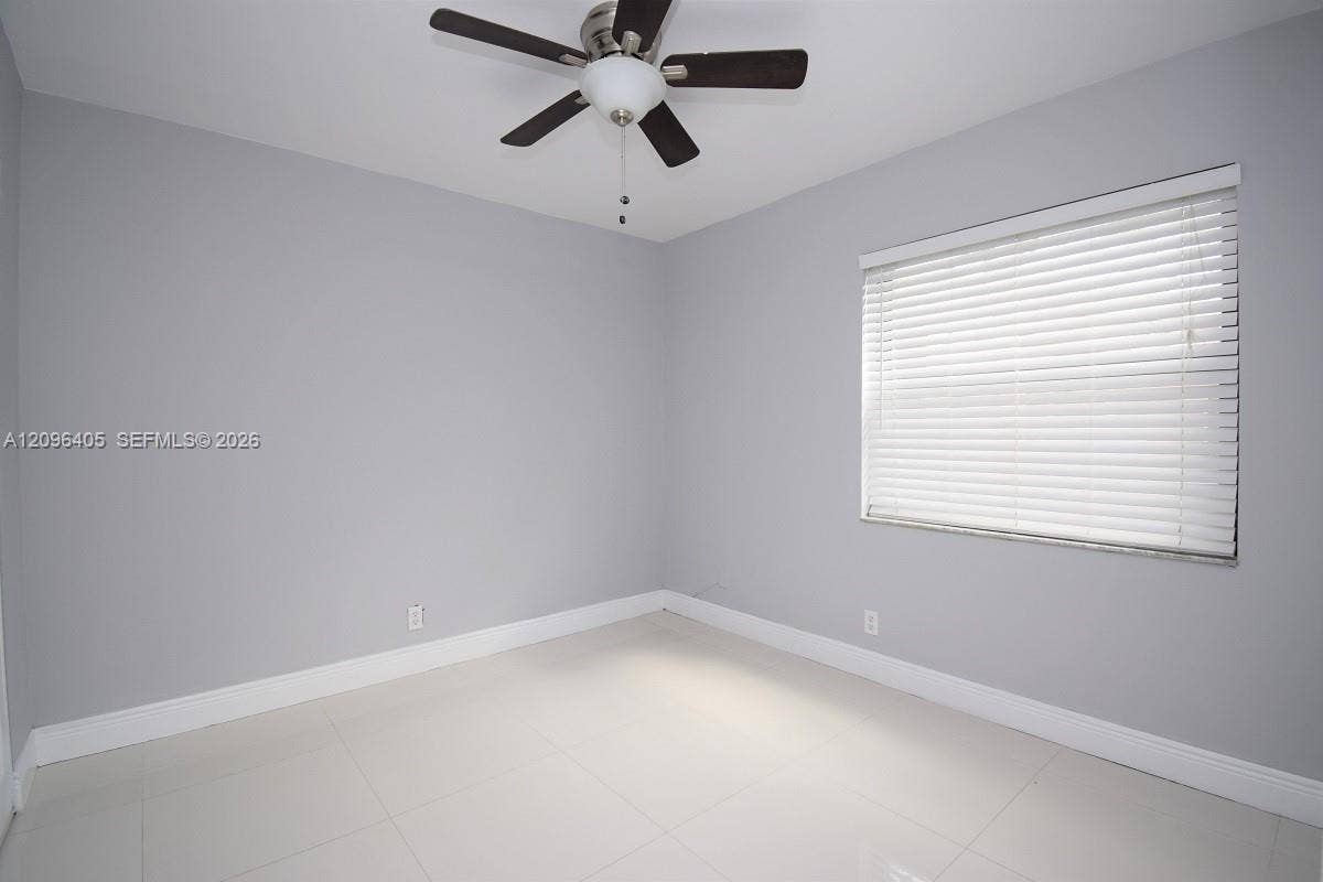14 Chestnut Circle, Cooper City, FL 33026 Bedroom located on the first floor.