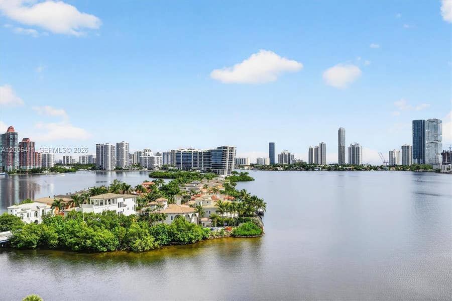 Property photo for 3000 Island Boulevard, #1103, Aventura, FL