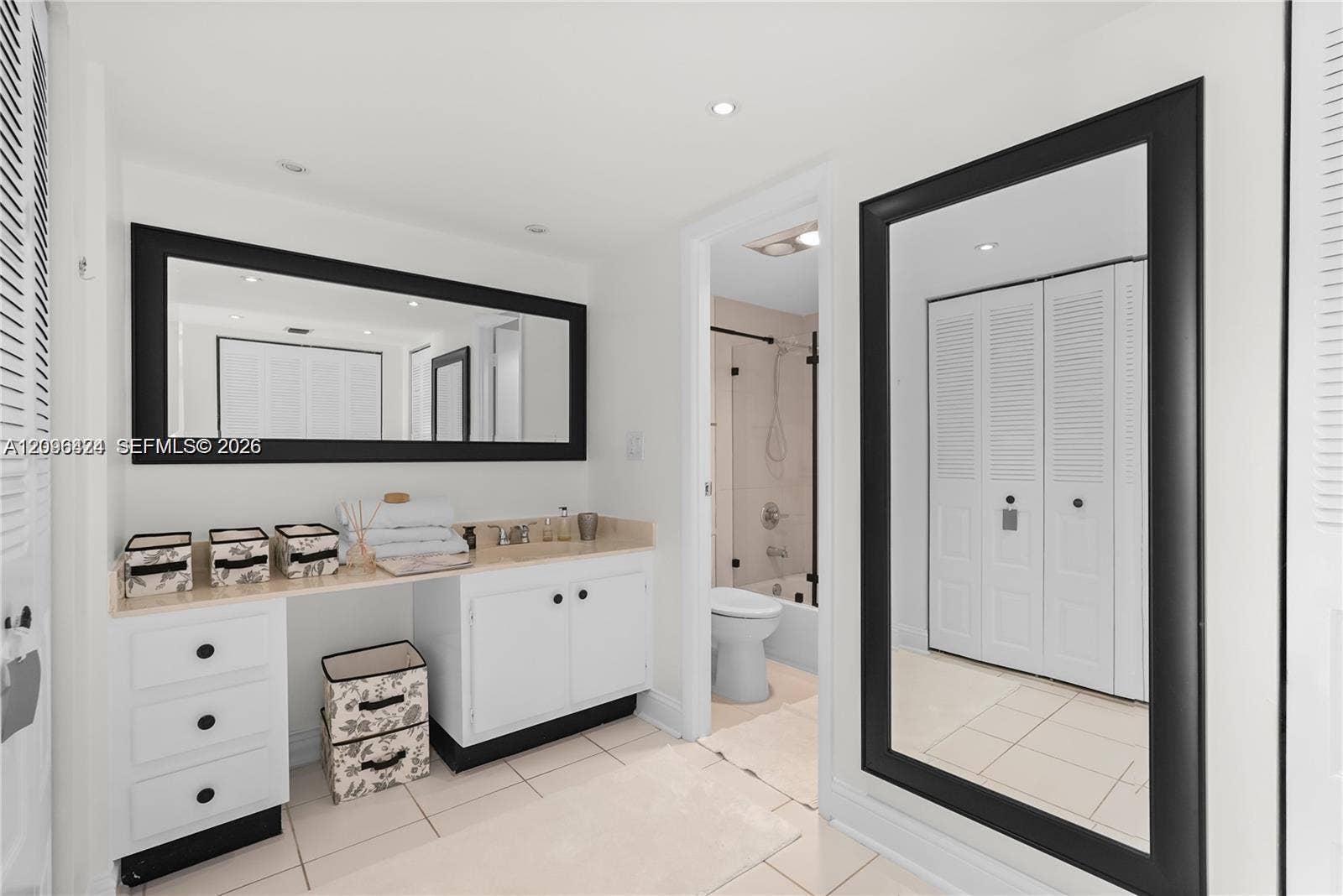 20301 W Country Club Drive, #1226, Aventura, FL 33180 Master Bathroom