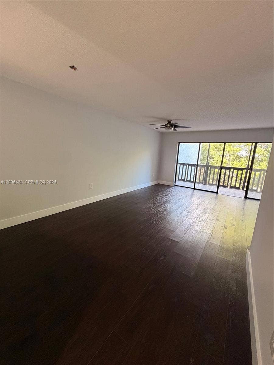 1021 Mockingbird Lane, #404, Plantation, Plantation, FL 33324 Photo 16