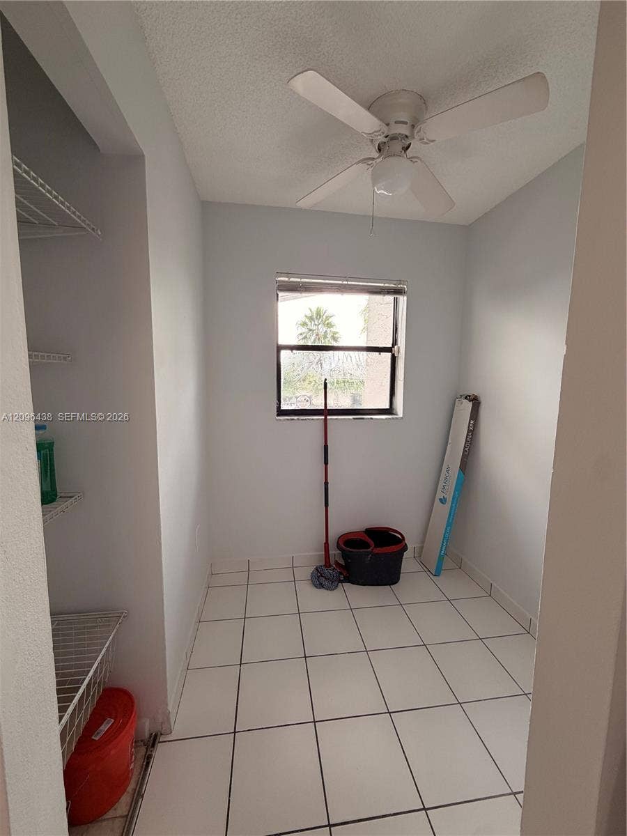 1021 Mockingbird Lane, #404, Plantation, Plantation, FL 33324 Photo 20