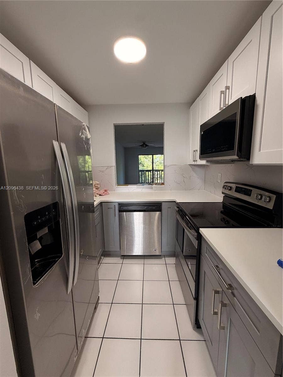 1021 Mockingbird Lane, #404, Plantation, Plantation, FL 33324 Photo 8