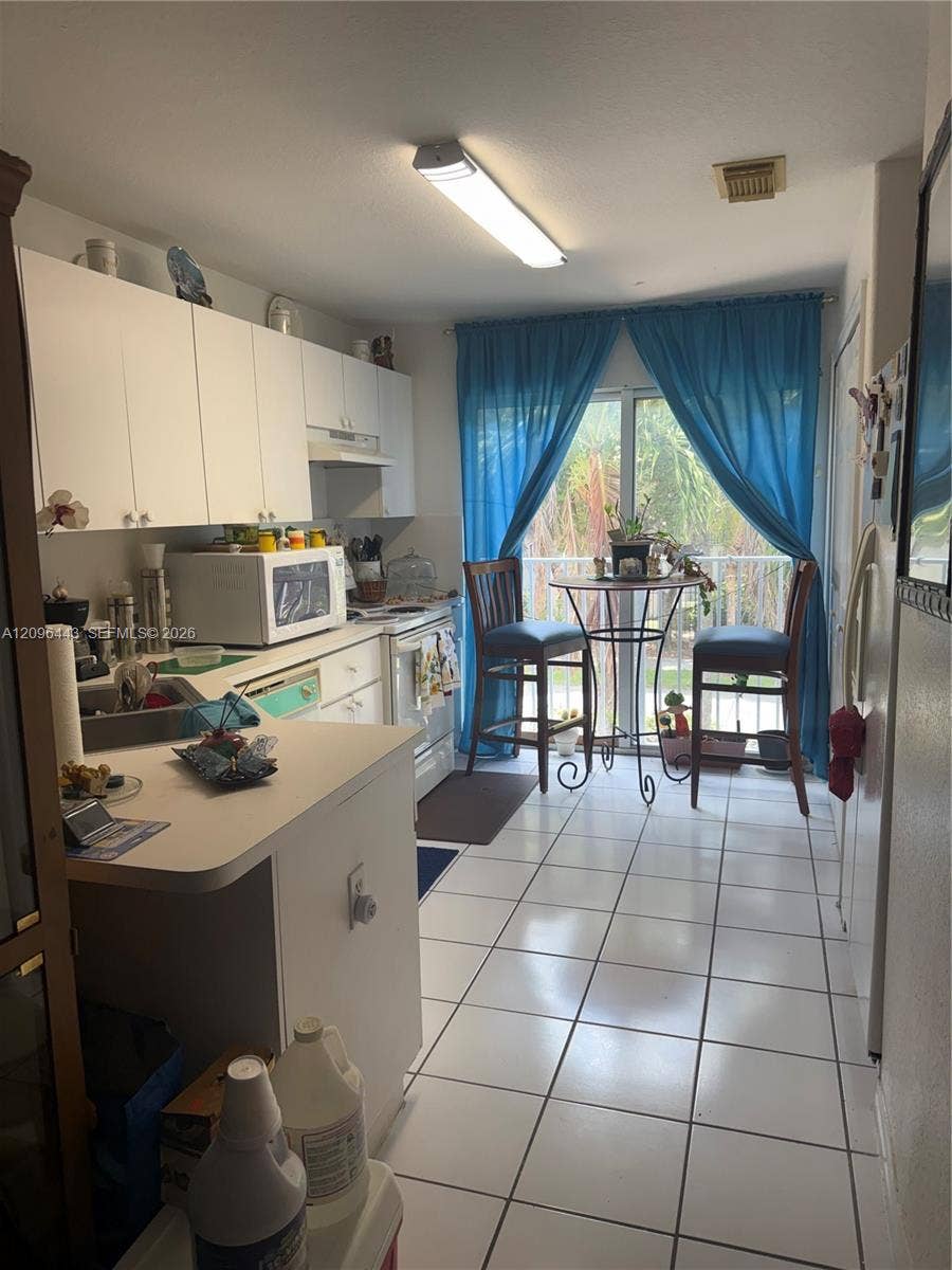 5655 NW 109th Avenue, #58, Doral, FL 33178 Photo 4