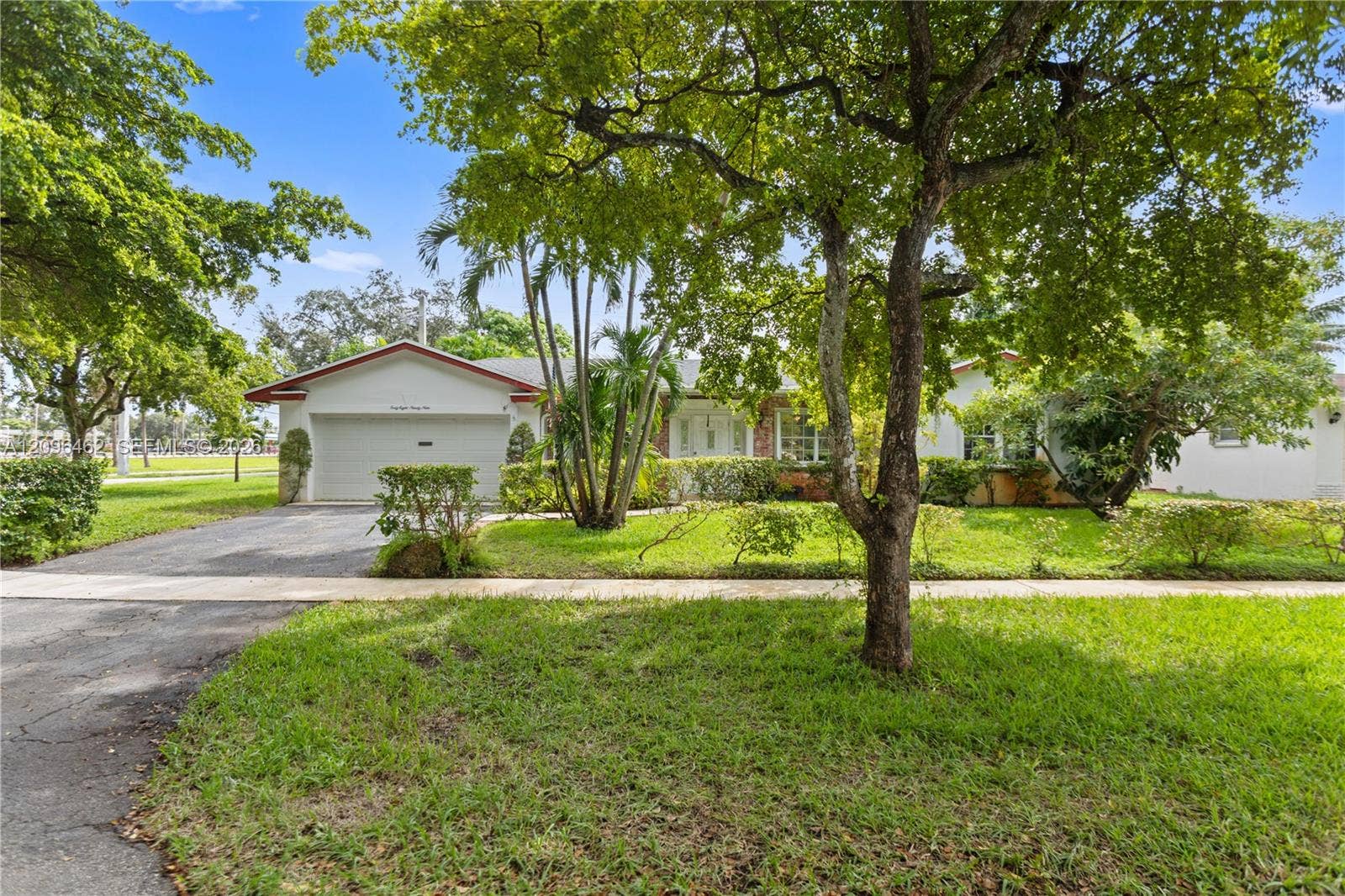4899 NW 7th Drive, Plantation, FL 33317 Photo 1