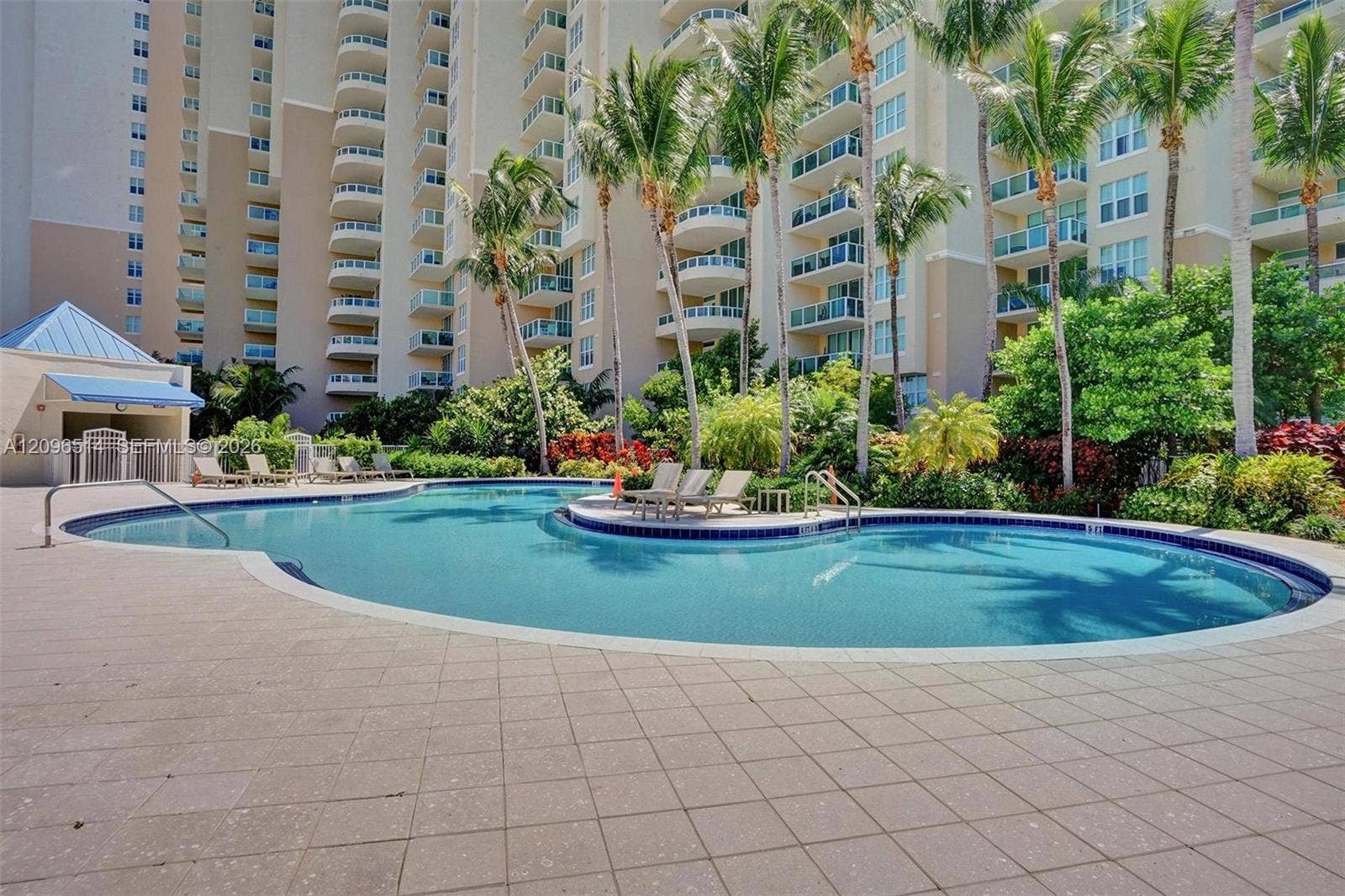 3370 Hidden Bay Drive, #2410, Aventura, FL 33180 2nd Pool