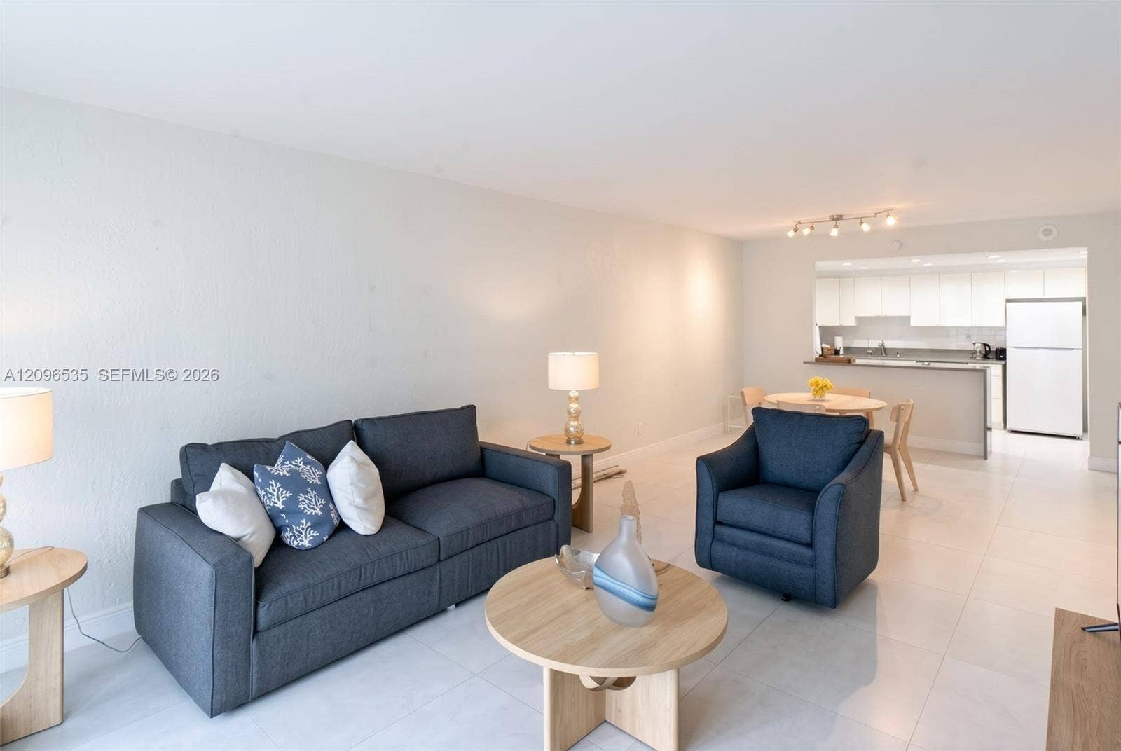 19390 Collins Avenue, #706, Sunny Isles Beach, Sunny Isles Beach, FL 33160 Photo 3
