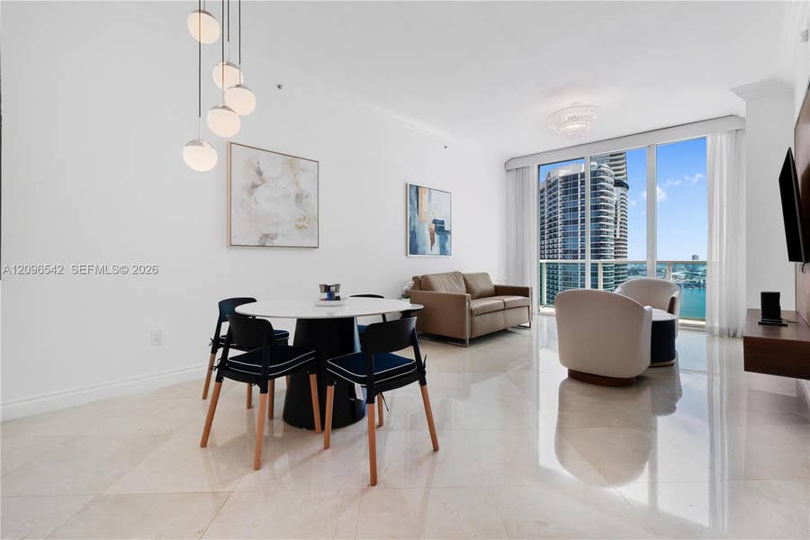 Property photo for 31 SE 5th Street 31 Se 5th Street, #4314, Miami, FL
