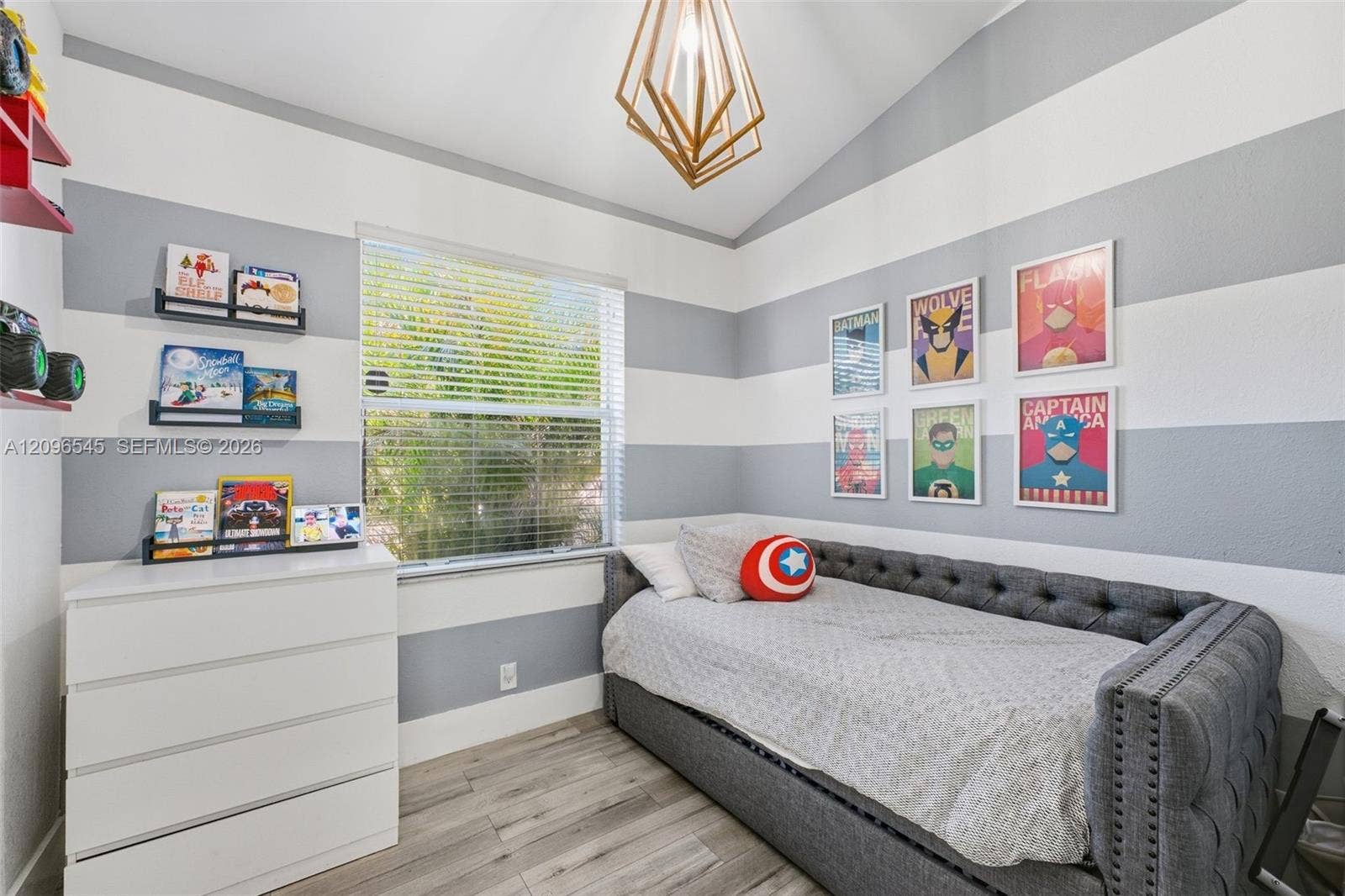 Photo 24