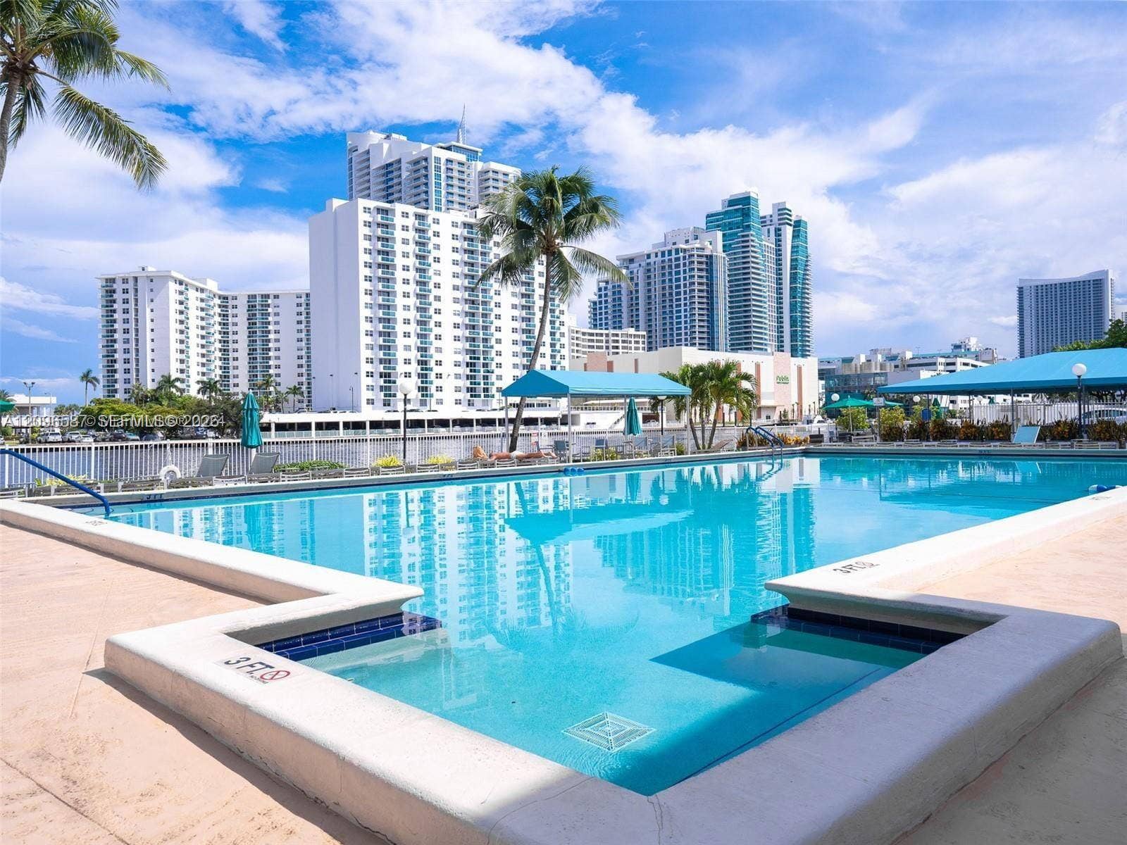 1000 Parkview Drive, #501, Hallandale Beach, Hallandale Beach, FL 33009 Photo 25