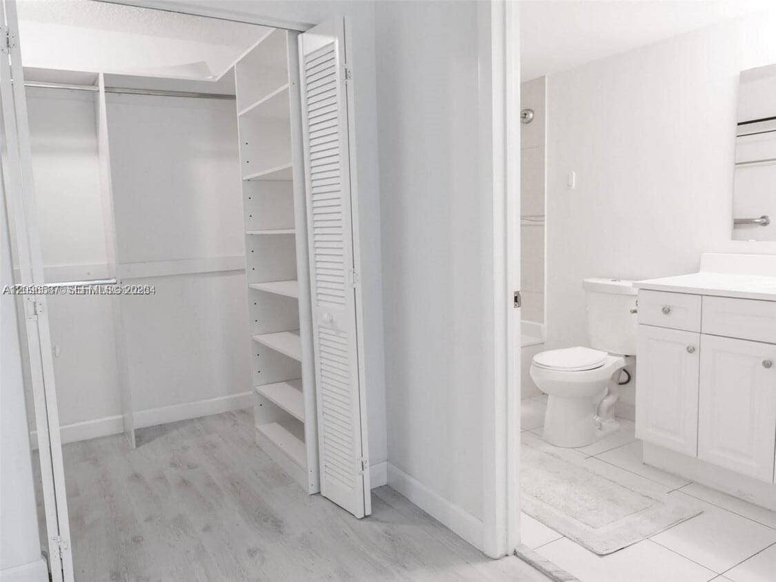 1000 Parkview Drive, #501, Hallandale Beach, Hallandale Beach, FL 33009 Photo 16