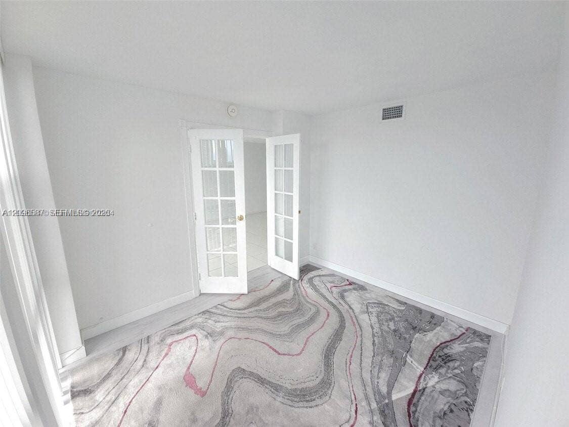 1000 Parkview Drive, #501, Hallandale Beach, Hallandale Beach, FL 33009 Photo 22