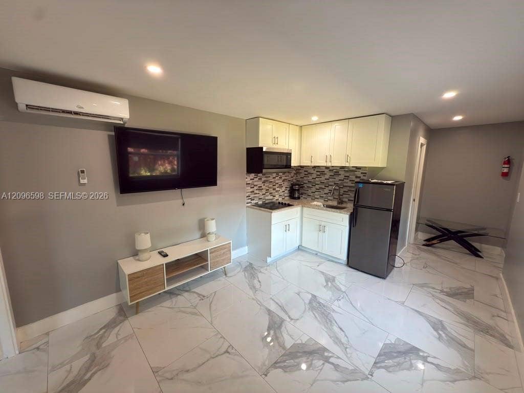4910 SW 28th Terrace, #1, Dania, Dania Beach, FL 33312 Photo 1