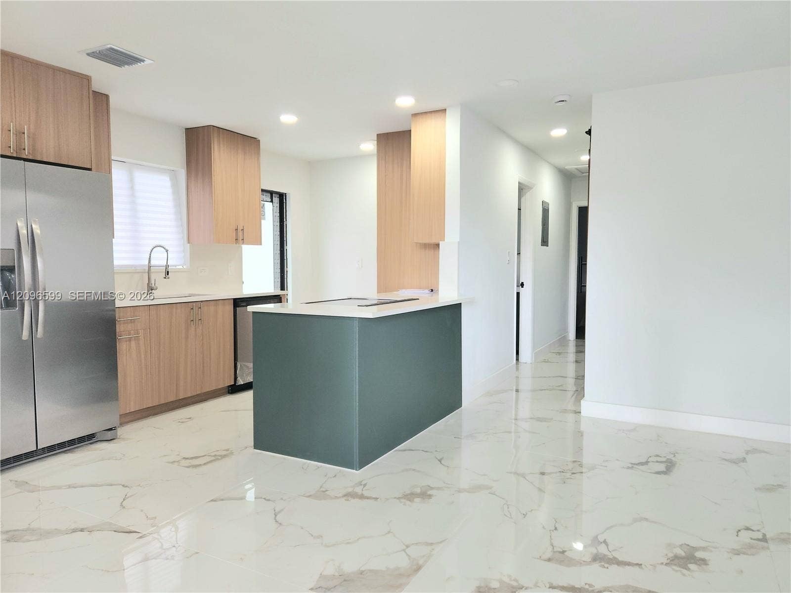 412 NW 21st Terrace, Fort Lauderdale, FL 33311 Photo 4
