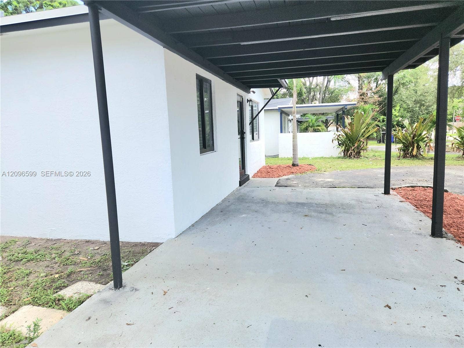 412 NW 21st Terrace, Fort Lauderdale, FL 33311 Photo 2