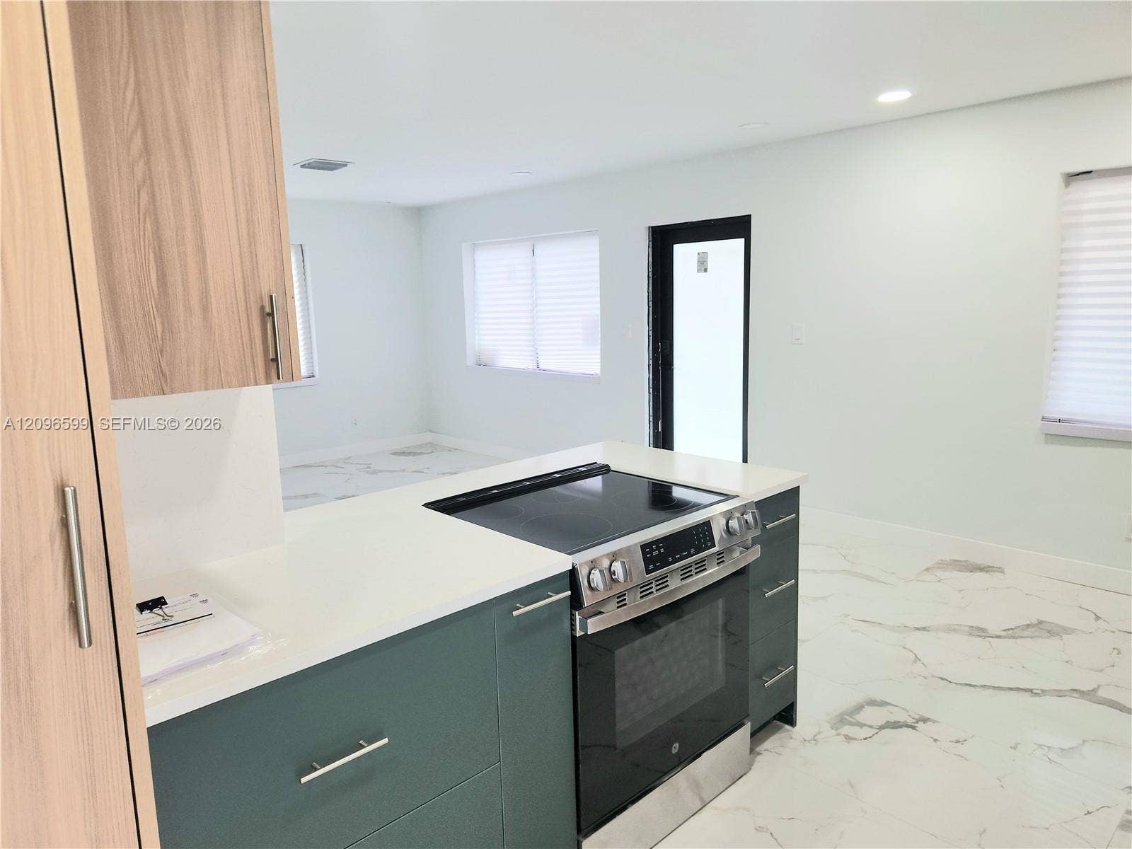 412 NW 21st Terrace, Fort Lauderdale, FL 33311 Photo 7