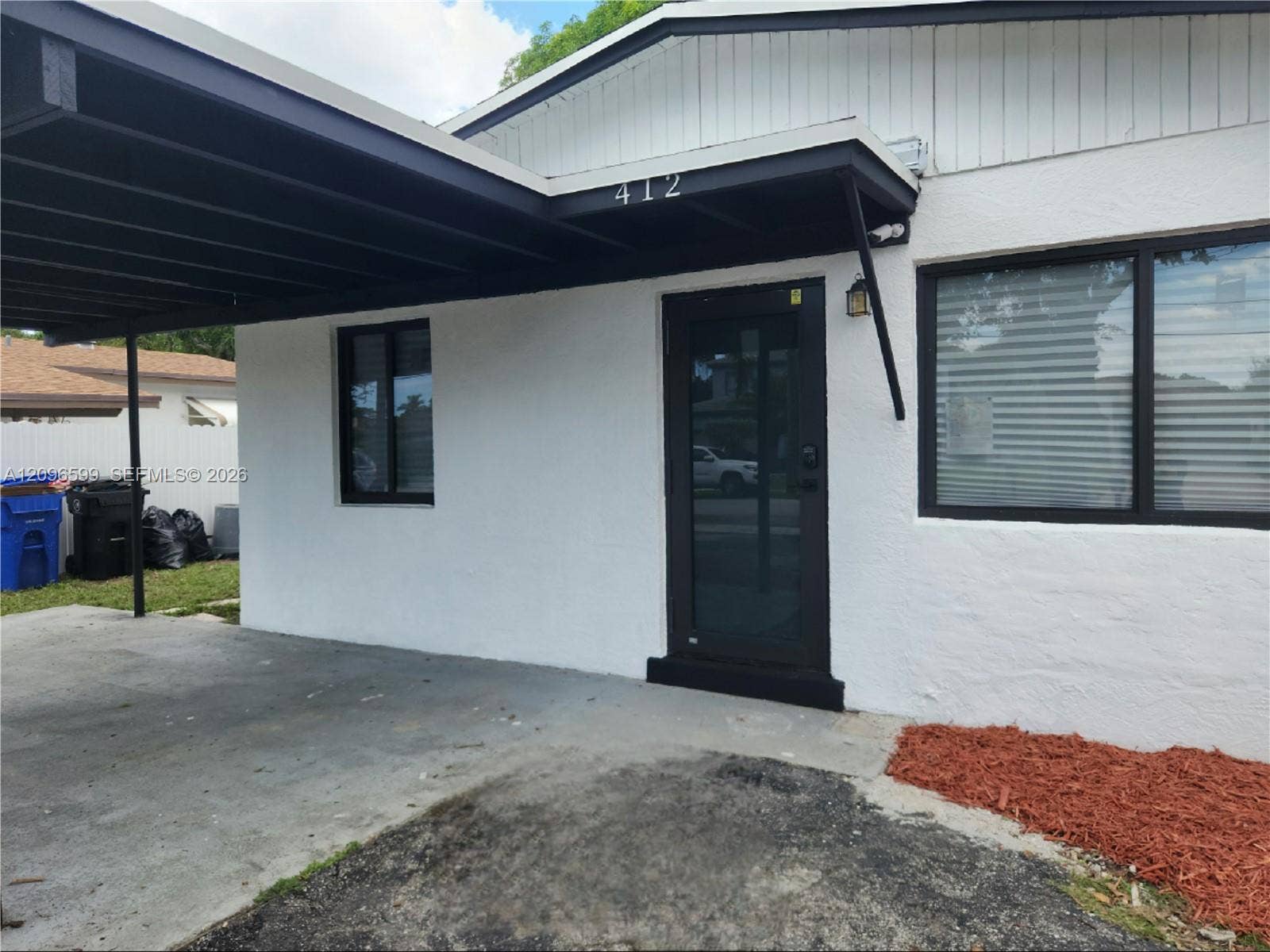 412 NW 21st Terrace, Fort Lauderdale, FL 33311 Photo 3