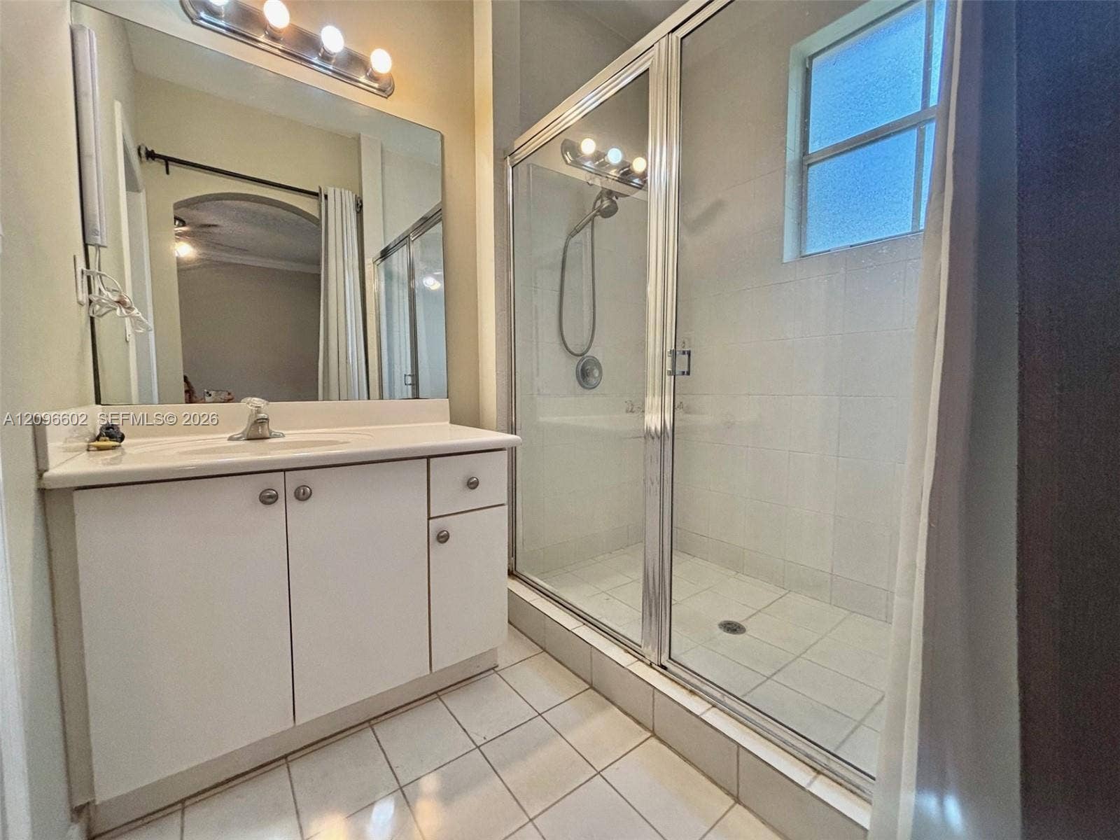 2307 Anchor Court, #4006, Dania Beach, FL 33312 Master bathroom