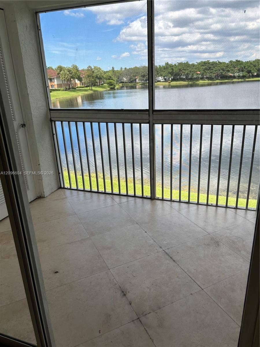 704 NW 92nd Avenue, #704, Plantation, FL 33324 Photo 8