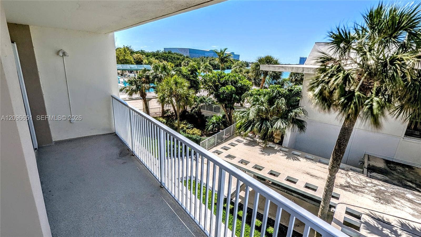 300 Bayview Drive, #206, Sunny Isles Beach, FL 33160 Photo 23