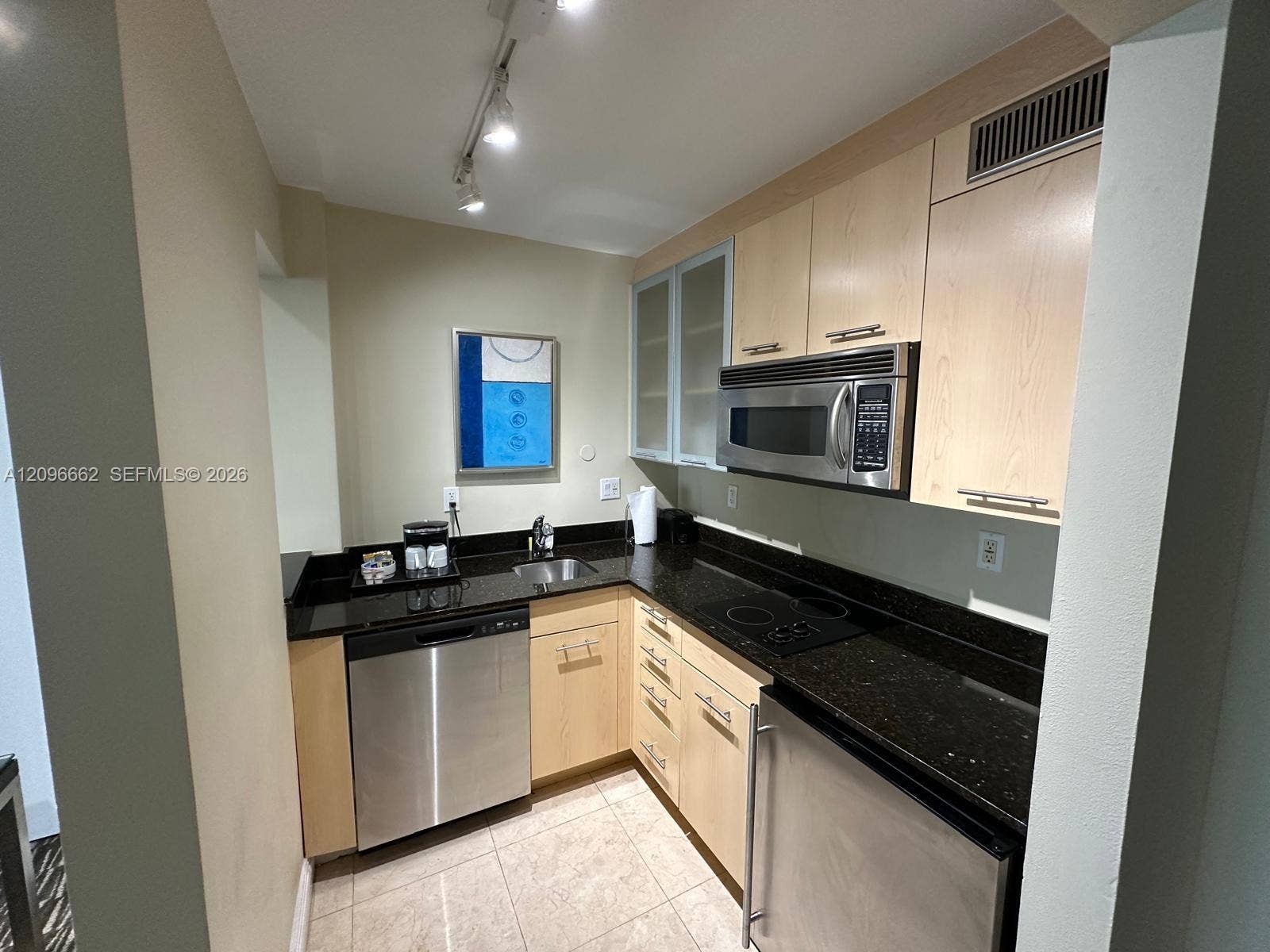 2670 E Sunrise Boulevard, #317, Fort Lauderdale, FL 33304 Photo 11