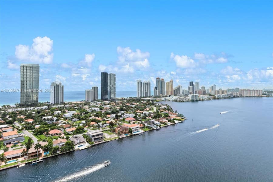 Property photo for 19101 NE 36th Court, #2811, Aventura, FL