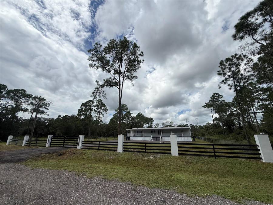 Property photo for 770 S Jasmine Street, #770, Clewiston, FL