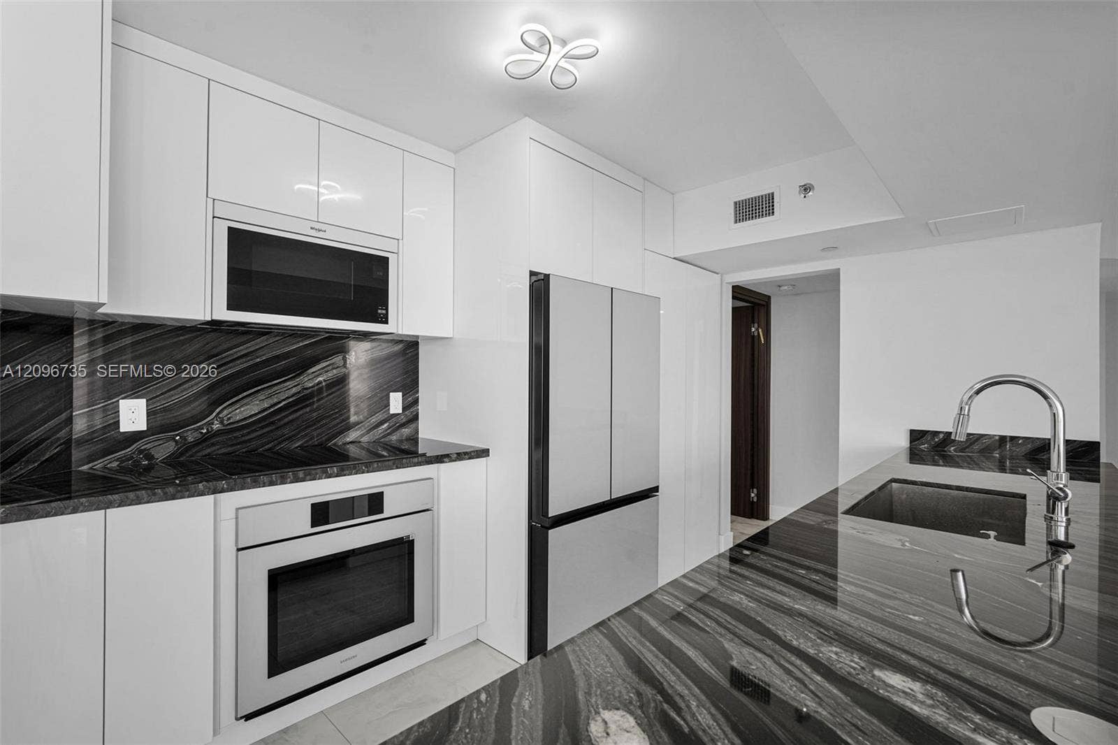 16485 Collins Avenue, #738, Sunny Isles Beach, FL 33160 Photo 4