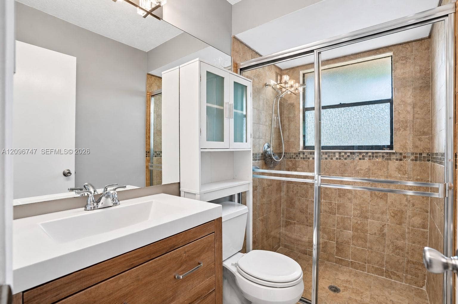 3237 Deer Creek Lake Shore Drive, Deerfield Beach, FL 33442 Downstairs bathroom