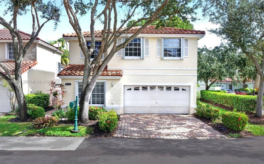 Property photo for 967 Azure Lane, Weston, FL