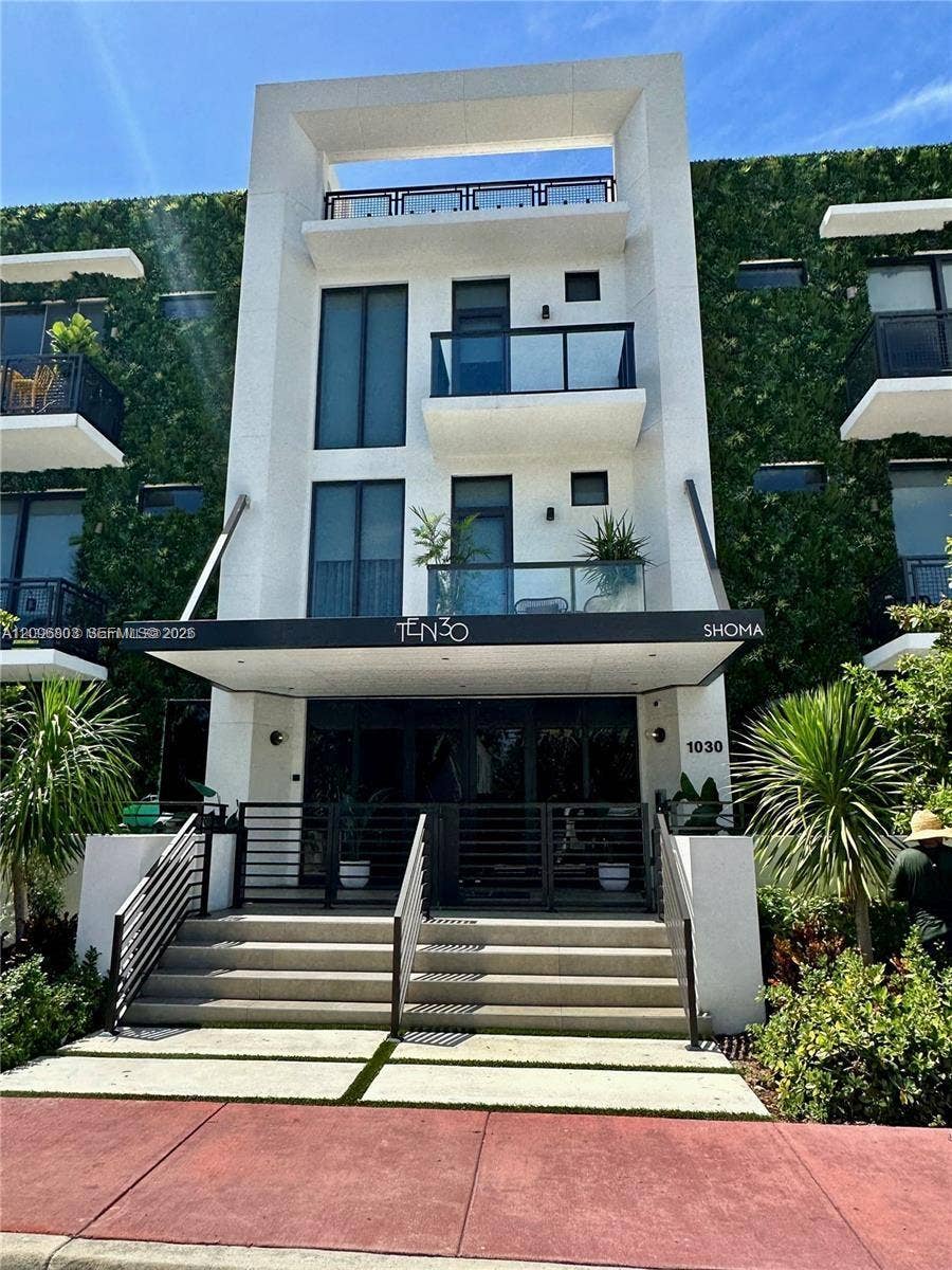 Property photo for 1030 15th Street, #316, Miami Beach, FL