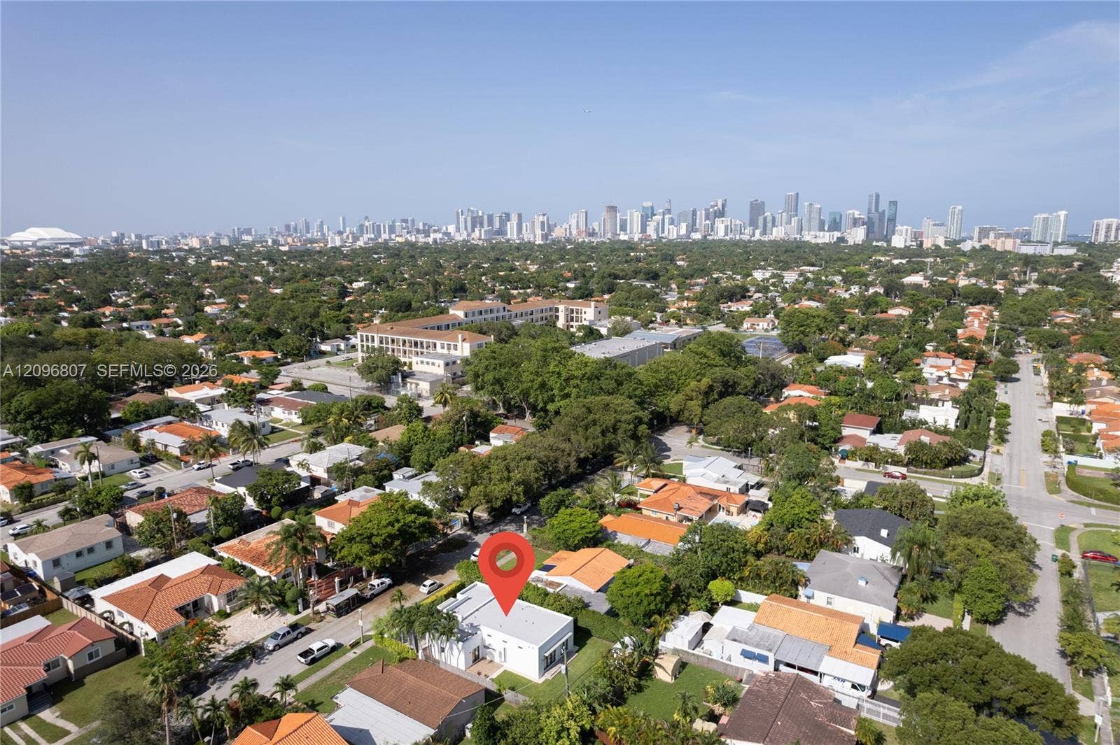 10 minutes drive to brickell
