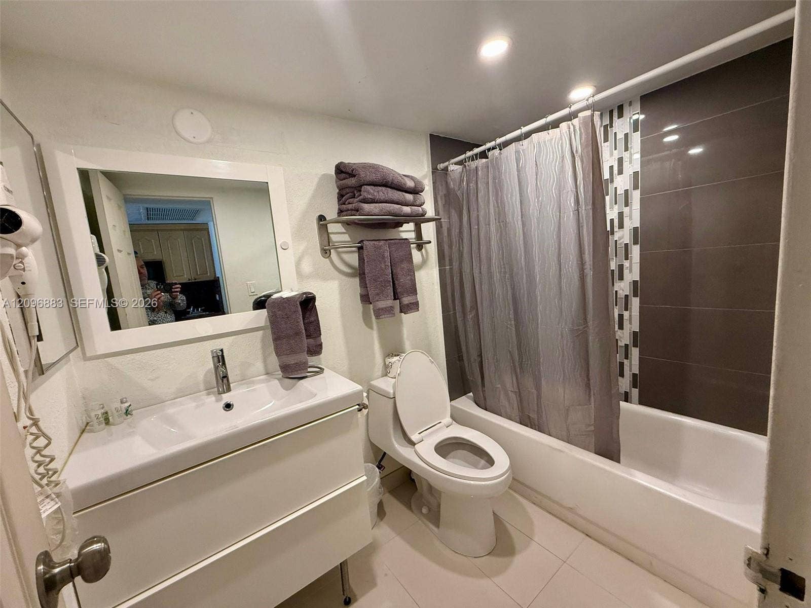 19201 Collins Avenue, #241, Sunny Isles Beach, FL 33160 Photo 7