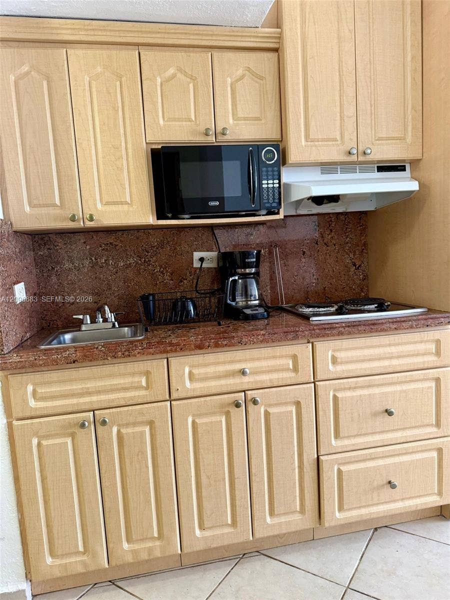 19201 Collins Avenue, #241, Sunny Isles Beach, FL 33160 Photo 4
