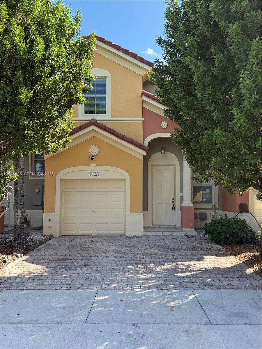 Property photo for 16528 SW 85th Lane, Miami, FL