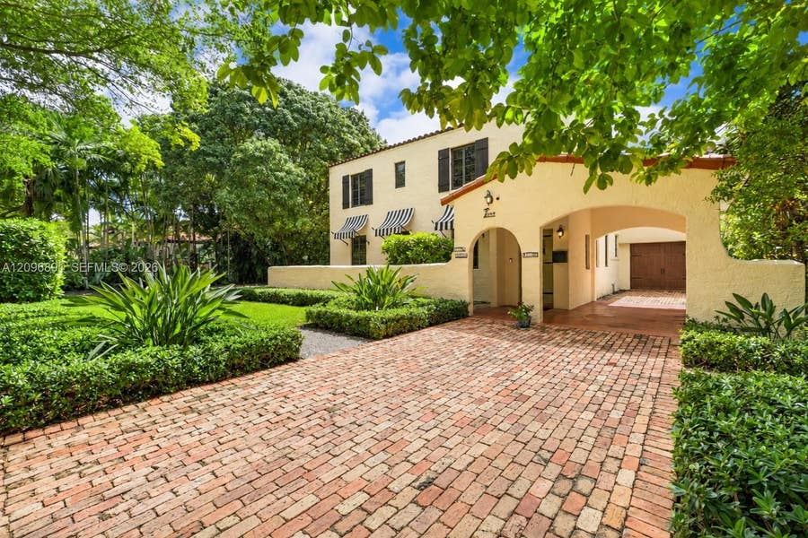 Property photo for 1140 Asturia Avenue, Coral Gables, FL