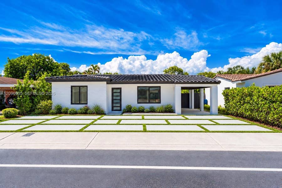 Property photo for 1339 NE 15th Avenue, Fort Lauderdale, FL