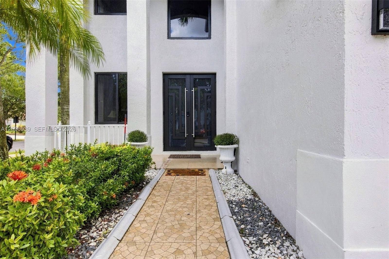 1073 Allamanda Way, Weston, FL 33327 Photo 8