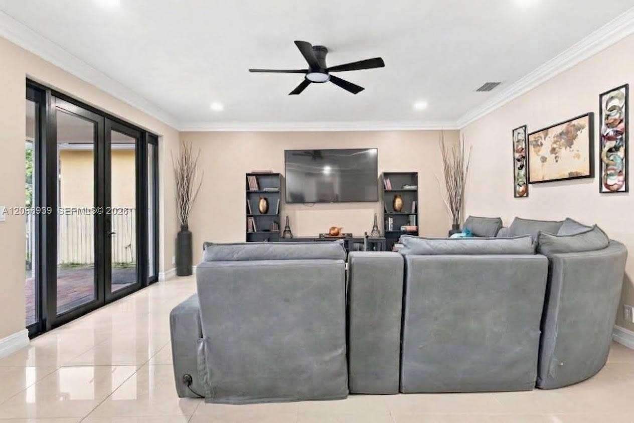 1073 Allamanda Way, Weston, FL 33327 Photo 21