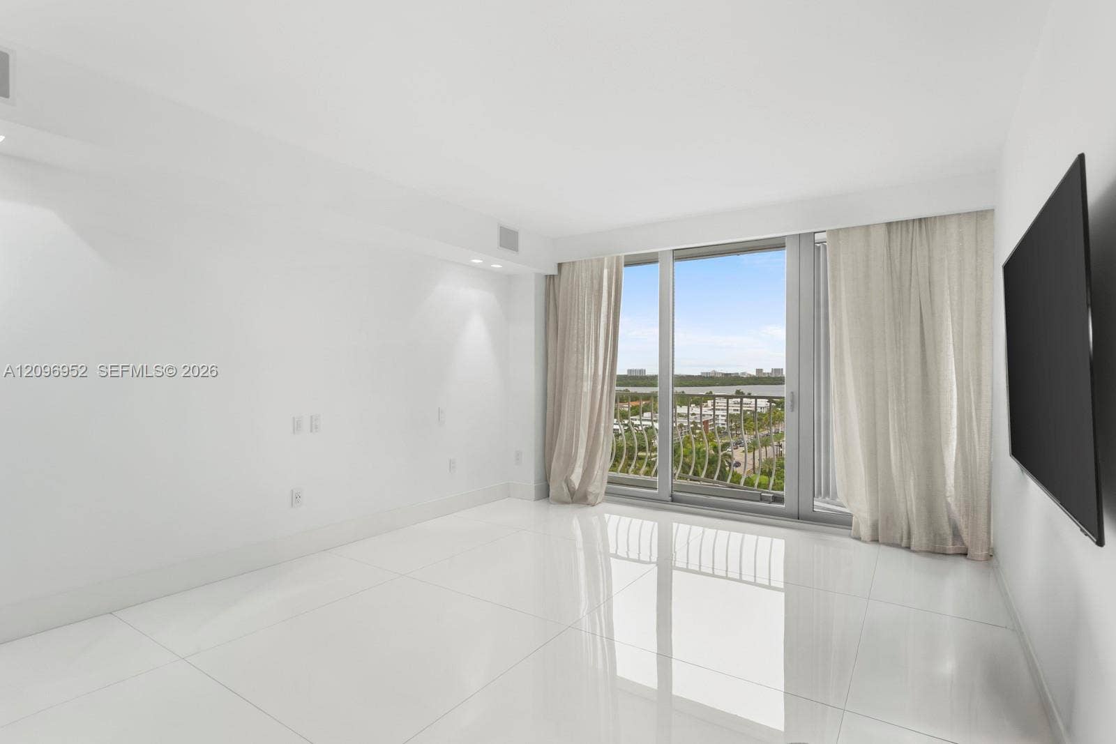 10155 Collins Avenue, #1210, Bal Harbour, FL 33154 Photo 20