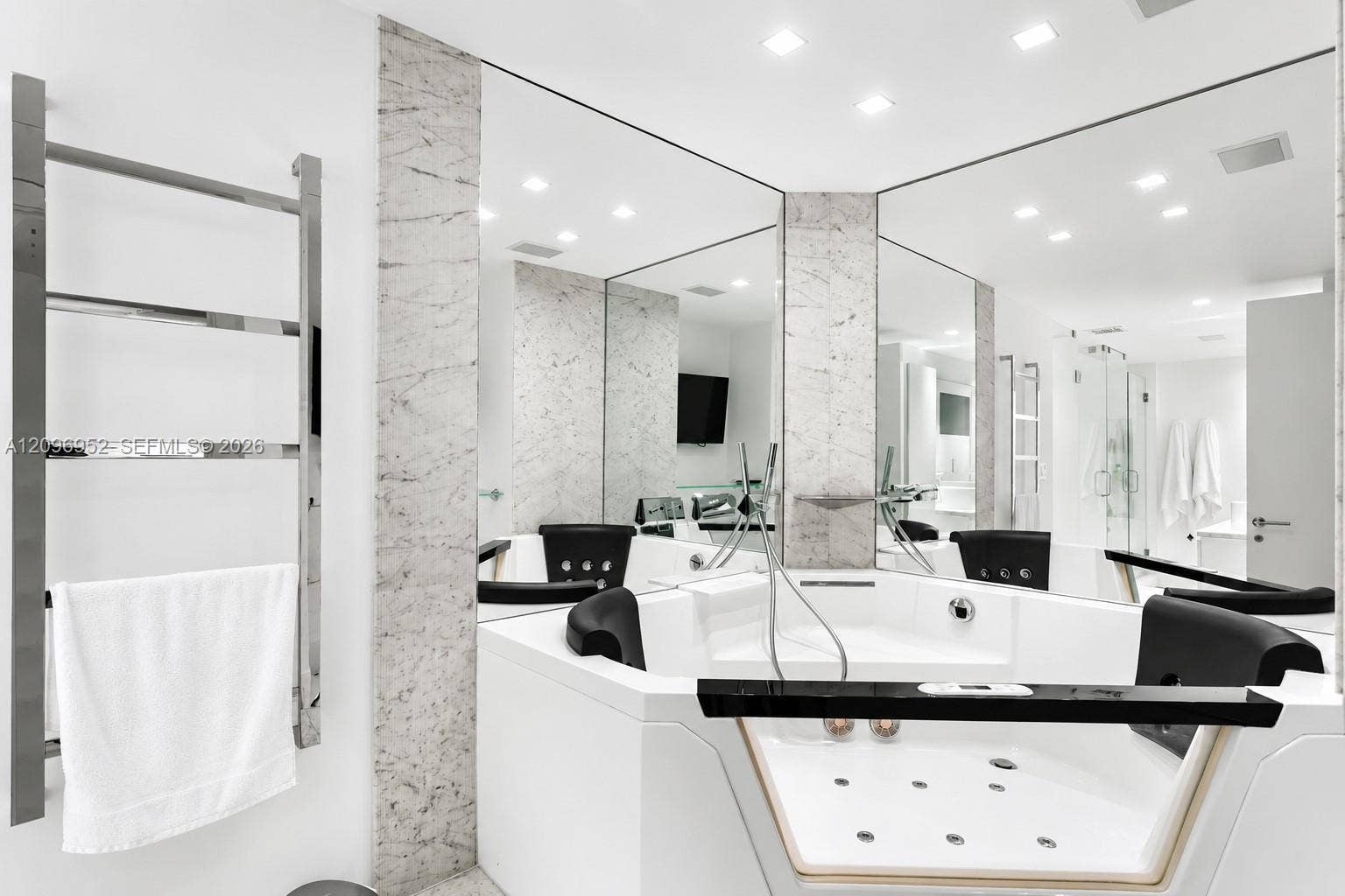 10155 Collins Avenue, #1210, Bal Harbour, FL 33154 Photo 32