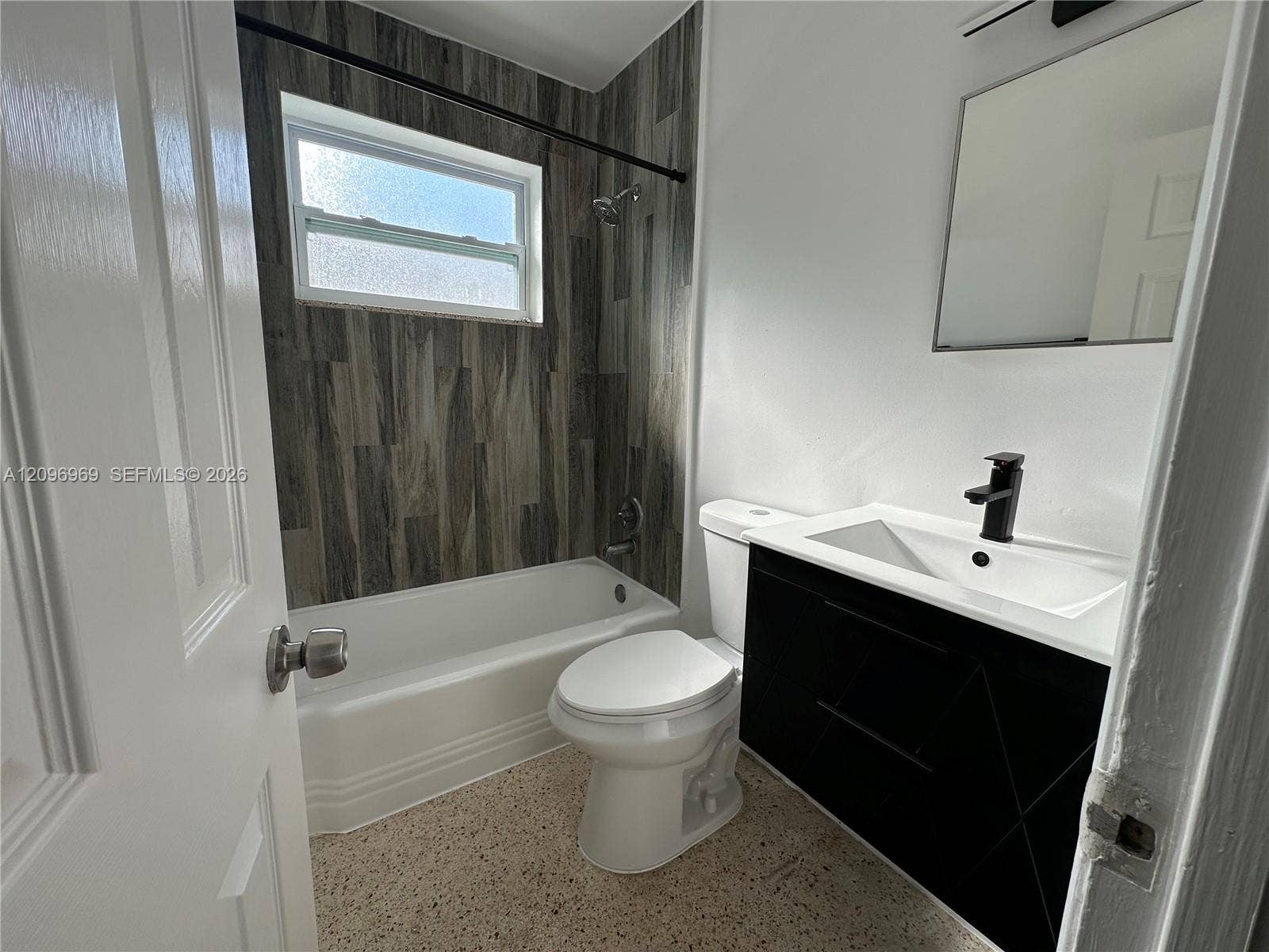 510 NE 4th Avenue, #510, Hallandale Beach, Hallandale Beach, FL 33009 Photo 19