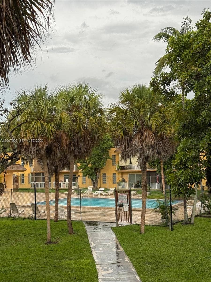 Property photo for 13700 SW 62nd Street, #250, Miami, FL