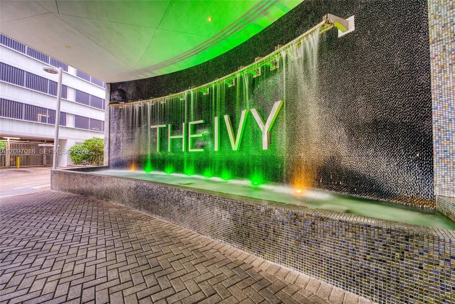 Property photo for 90 SW 3rd Street, #2009, Miami, FL