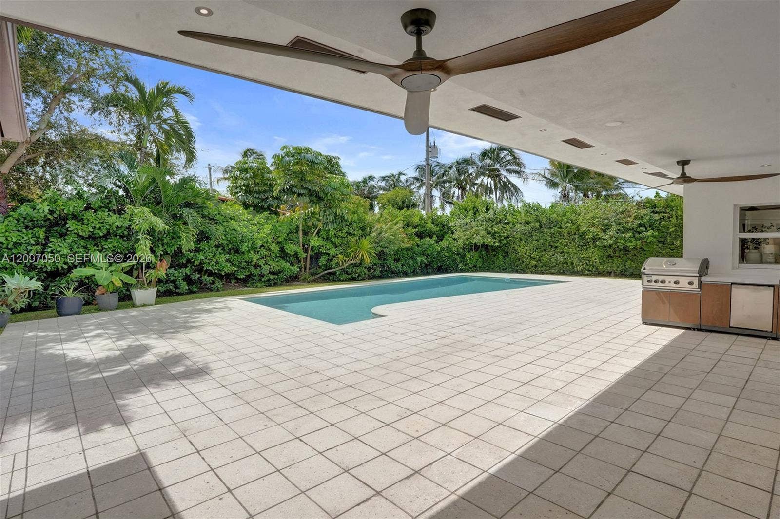 1990 NE 197th Terrace, Miami, FL 33179 Photo 29
