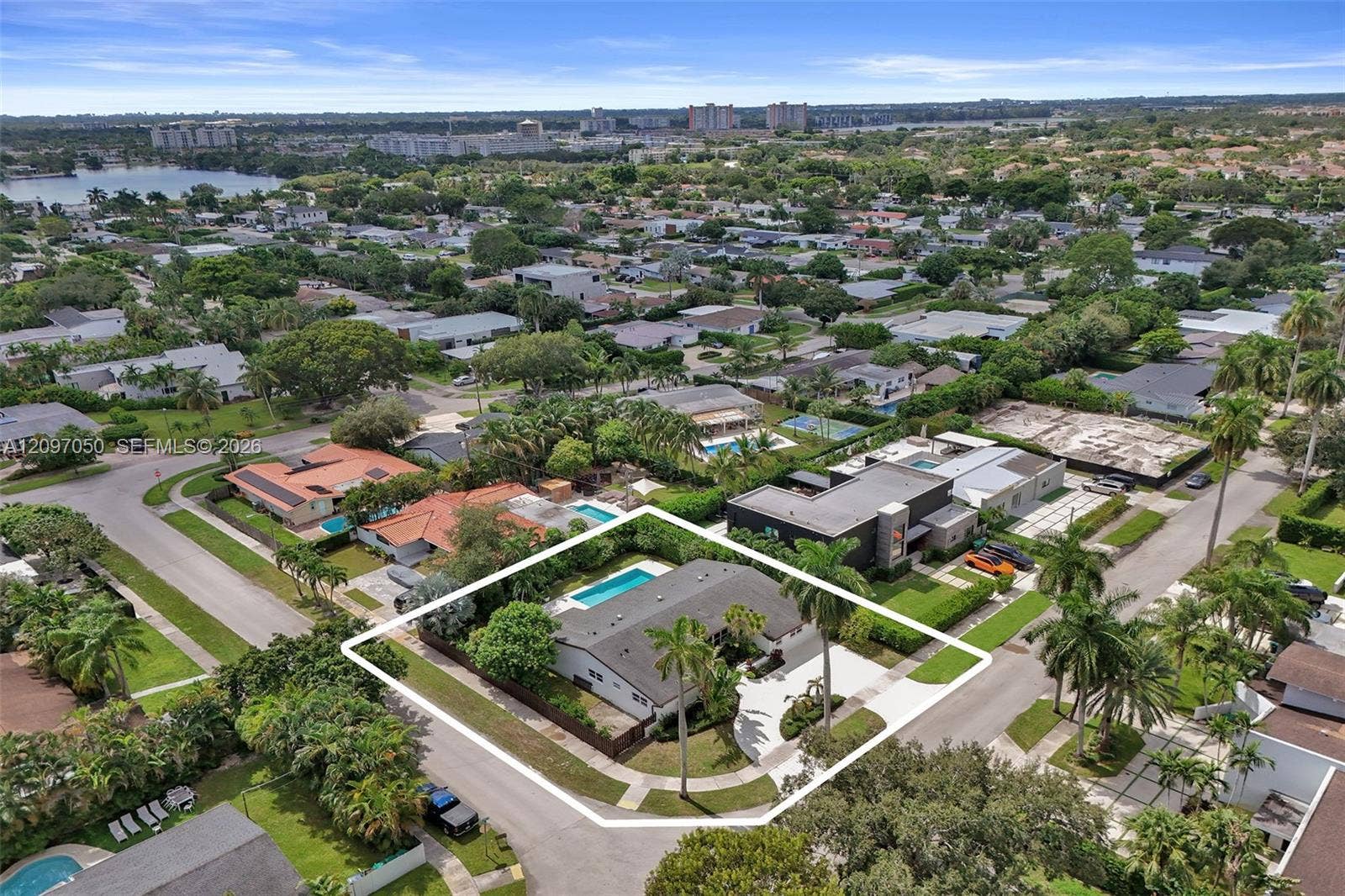 1990 NE 197th Terrace, Miami, FL 33179 Photo 36