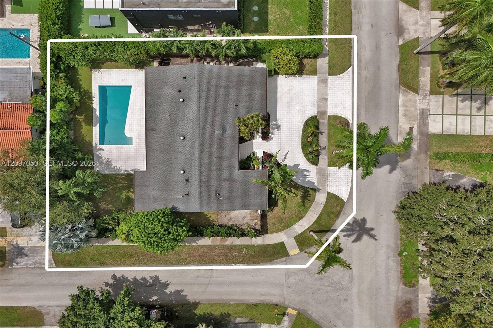1990 NE 197th Terrace, Miami, FL 33179 Photo 35