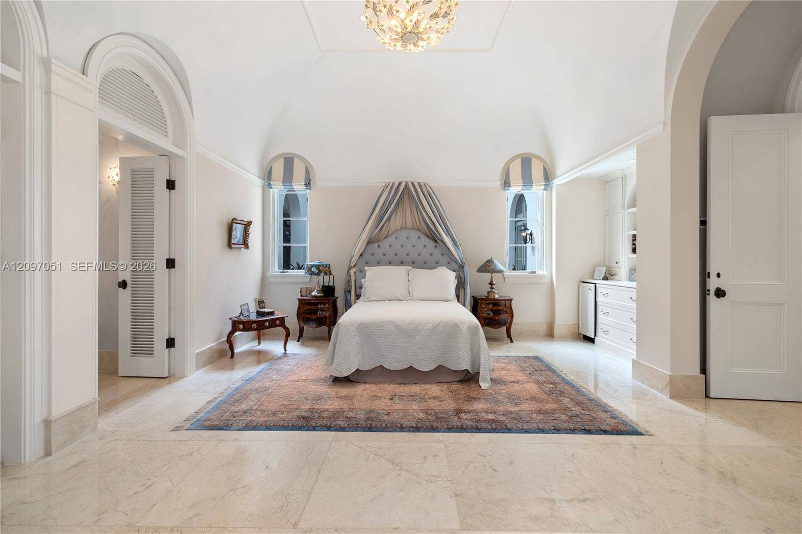 8901 Arvida Lane, Coral Gables, FL 33156 Junior Suite on First Floor