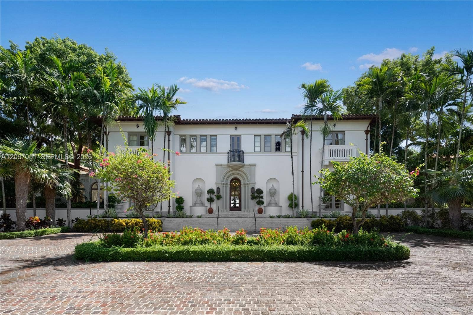 8901 Arvida Lane, Coral Gables, FL 33156 Photo 2